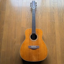 Yamaha FG230 12-saitige Gitarre Wartung erforderlich