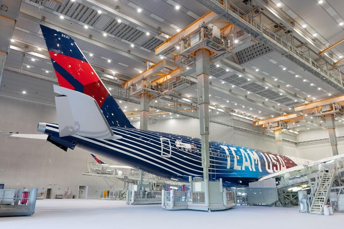 NEW GEMINI JETS 1:200 scale DELTA AIRLINES A350-900 TEAM USA 2026
