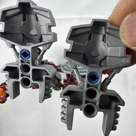 LEGO Bionicle - 8736 Toa Hordika Vakama No Disk & Rip Cord - Incomplete 2005