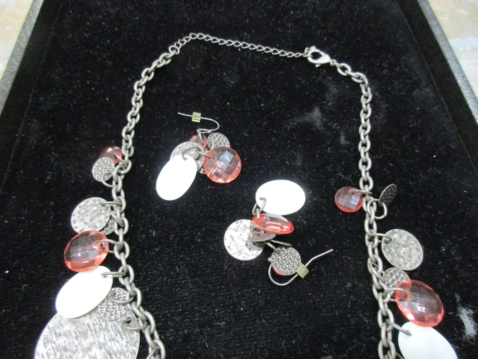 Park Lane Pewter Pink, white charms necklace and matching earrings - Image 3 of 3