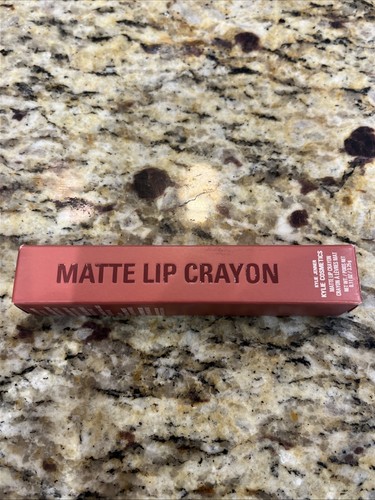 1 New Kylie Jenner Cosmetics Matte Lip Crayon - Picture 2 of 4