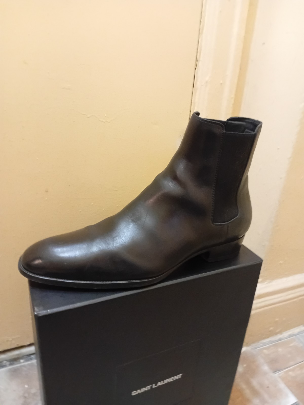 Saint Laurent Black Leather Chelsea Men's Ankle Boots Pull On Elastic