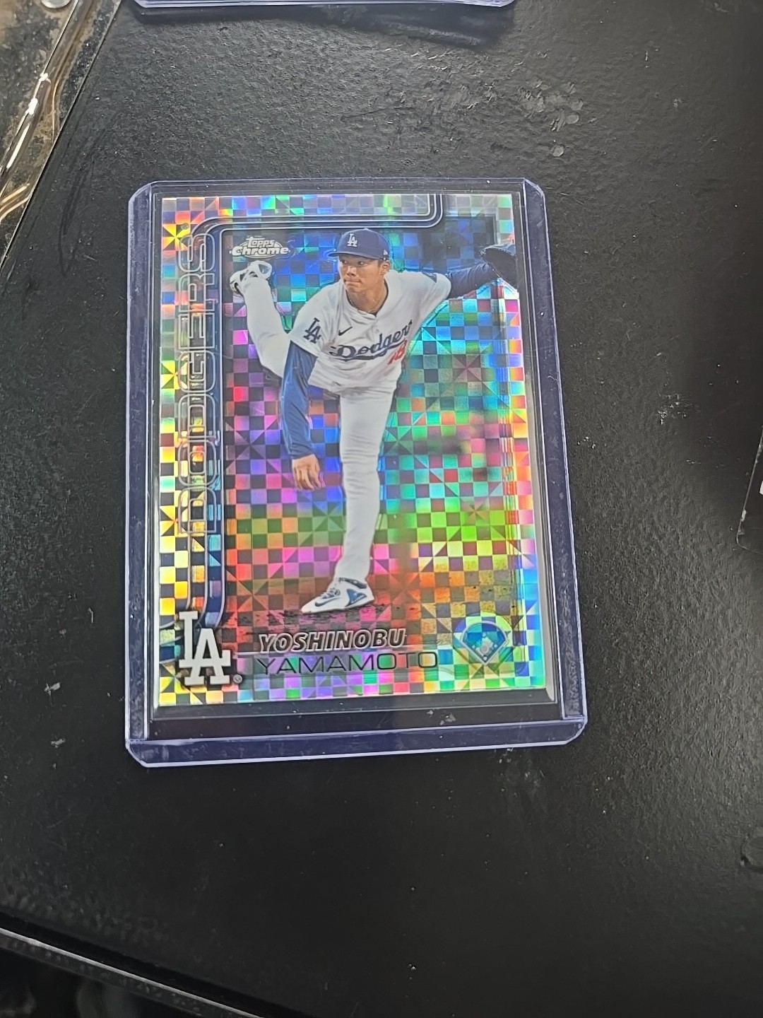 2025 Topps Chrome - Yoshinobu Yamamoto #179 X-Fractor