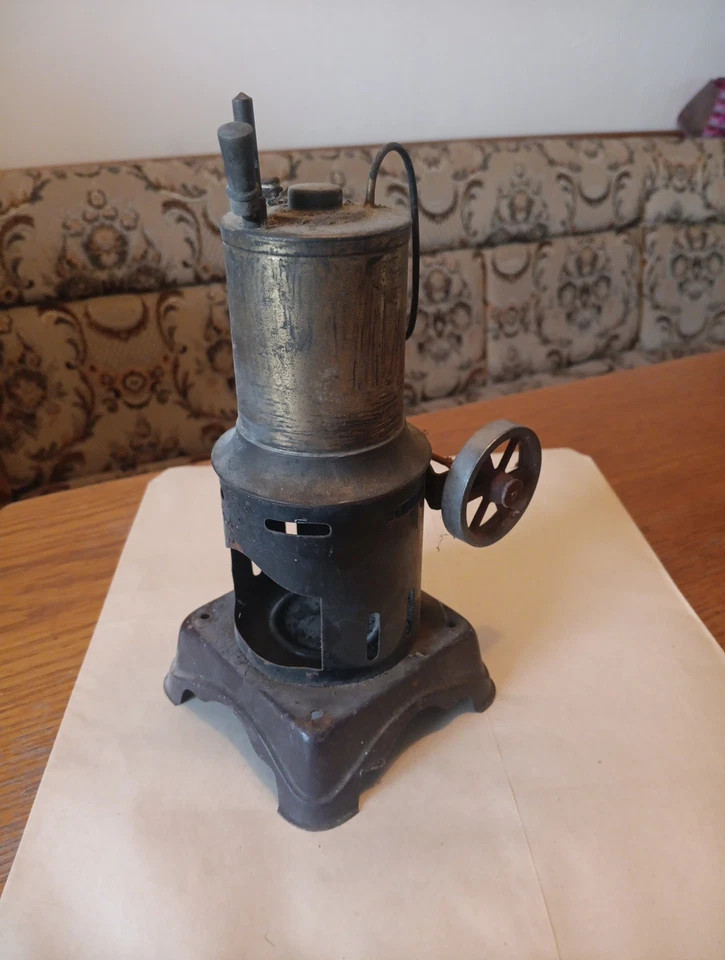 jouet ancien en tôle Machine A Vapeur - Photo 2/4