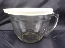Anchor Hocking Glass 2 Qt 8 Cup Batter Mixing Bowl Measuring Cup & Lid
