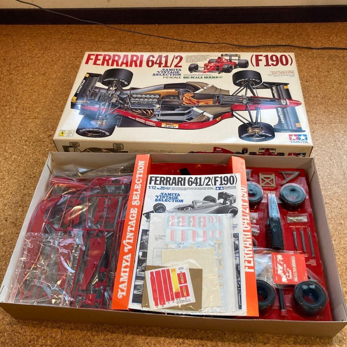 Ferrari 641/2 F190 Plastic model 1/12 display model Big scale