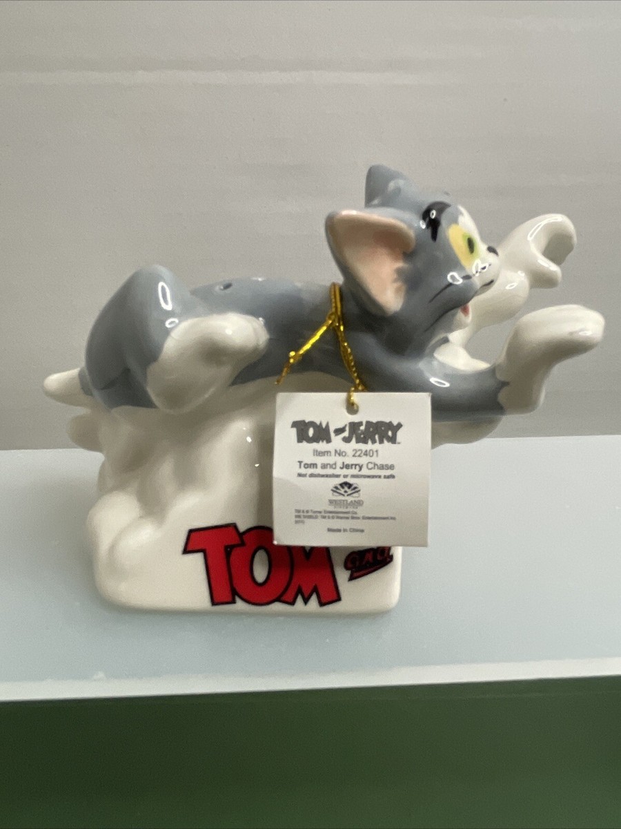 Tom &Jerry Chase Salt & Pepper Shakers Westland Giftware 22401