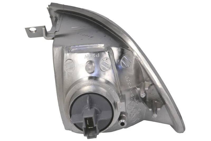 91-95 Honda Civic EG Corner Lamp Right Side White With Bulb Holder E-mark R TYC - Image 2 of 2