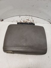 2003-2006 Cadillac Escalade Esv Center Console Lid 15812241 1453393 2003-2006 Cadillac Escalade Esv Center Console Lid 15812241 1453393