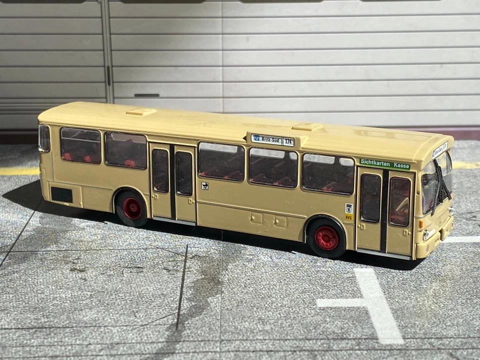 Mercedes Benz  O305 BVG Bus 174 U-Bhf Britz-Süd Brekina 50708 H0 Neu in OVP 1:87 - Bild 2 von 4