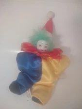 Clown figurine 10 in Petite Pals Artmark 2034