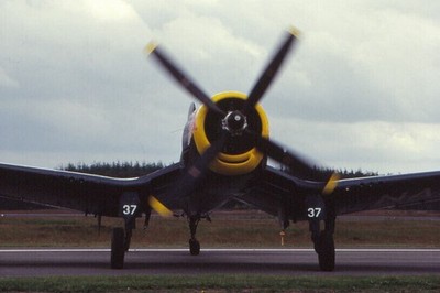 Dia OE-EAS Vought F4U AAR 19.06.1994 Flugzeug 35mm gerahmt jst-N11-17