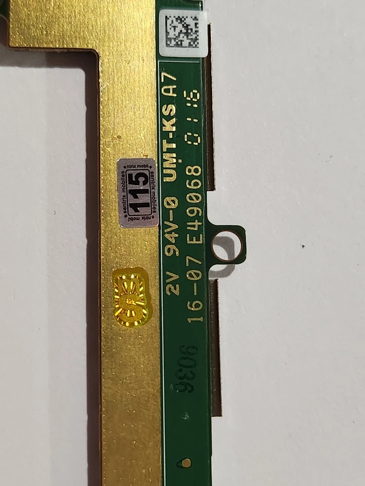 Microsoft Surface Pro 5 / Pro 6 Touch Connect Board Connector OEM Part 1796 - Image 4 of 4