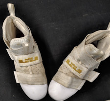 Preços baixos em Nike LeBron Soldier 10 SFG Black Gum | eBay