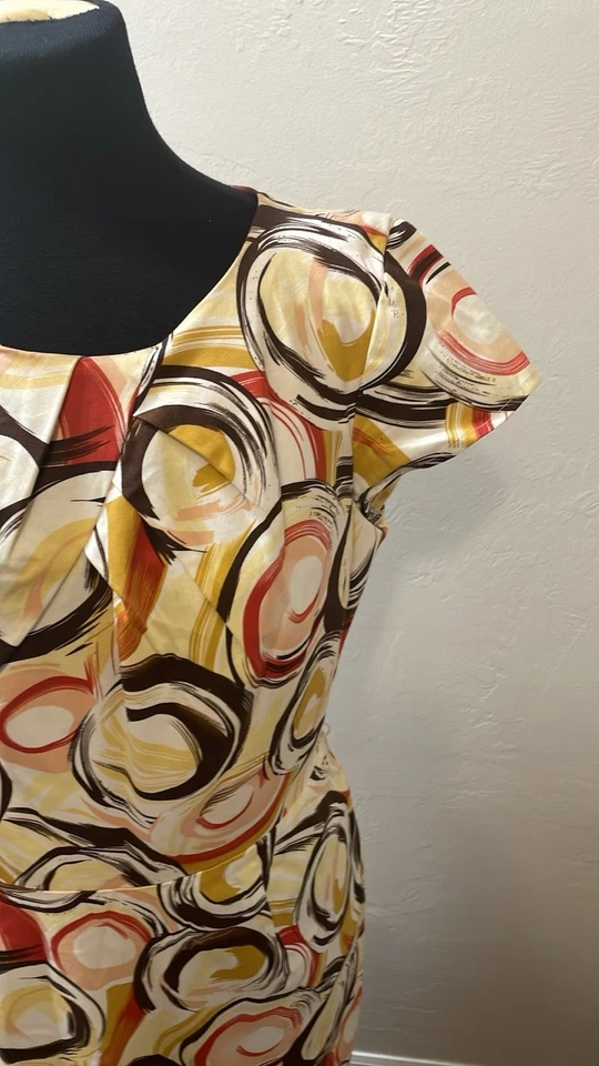 Vestido Madison Lehigh Talla 12 Blanco Naranja Amarillo Marrón Diseño Geométrico. Foto 4 de 4