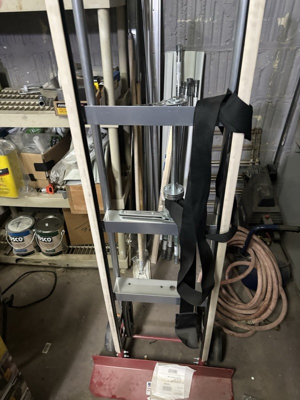 Milwaukee Hand Truck Aluminum Appliance Hand Truck Weight Capacity (lbs) 800.0