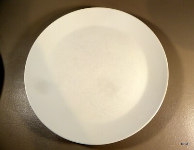 NICE DINNER PLATE 10 1/2'' of PEARL WHITE pattern NORITAKE PROGRESSION china