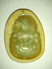 Pendentif amulette Bouddha en jade vert naturelle Bouddhiste
