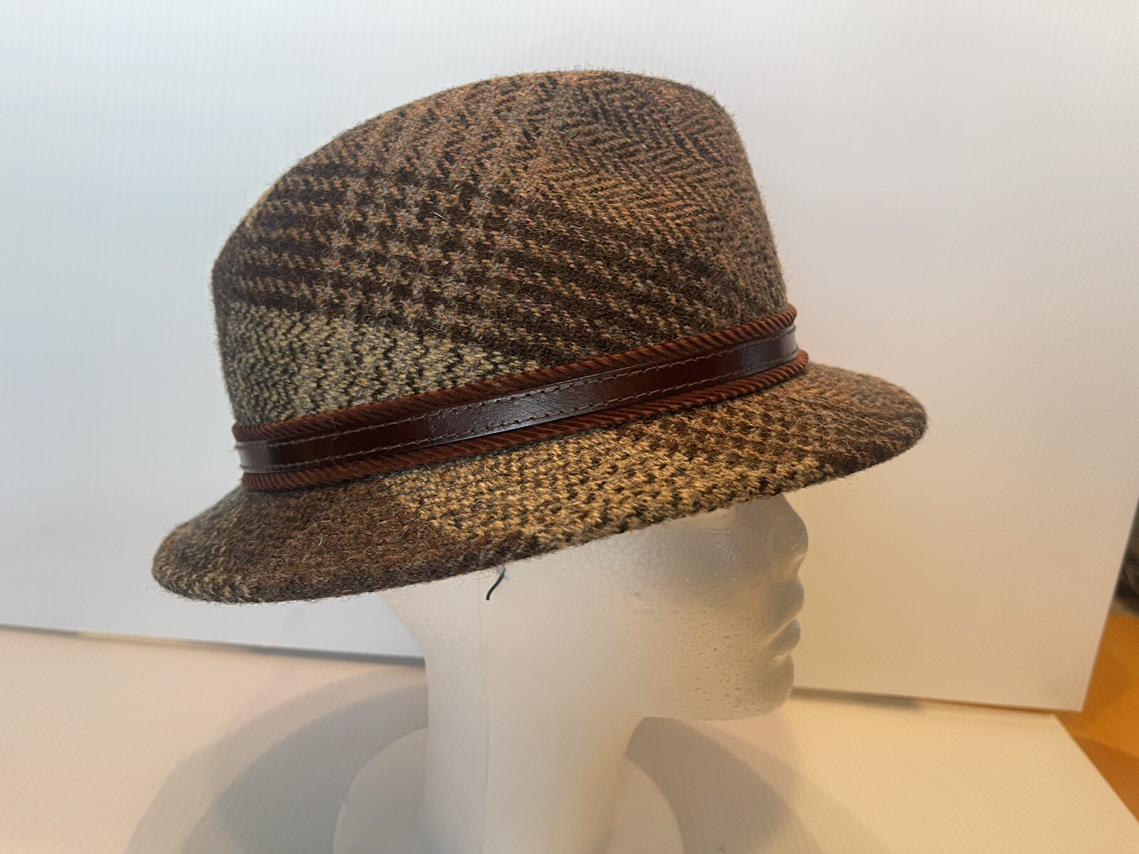 Harris Tweed Patchwork Pattern Brim Corduroy Band… - image 4