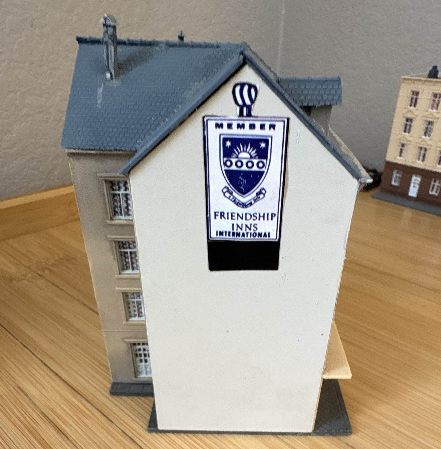 HO Scale 1:87 Painted Rite Aid Drugs Storefront Commercial Building Plastic