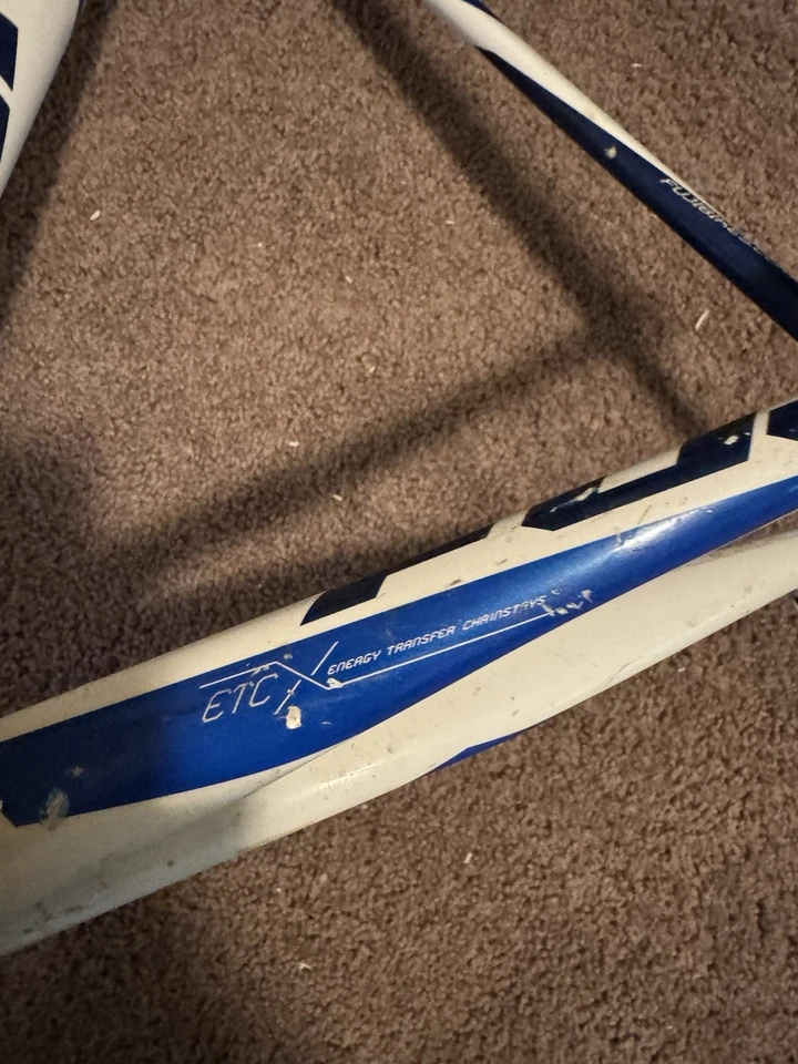 Cuadro de bicicleta de carretera de aluminio Fuji A2 SL 3.0 blanco azul 25" 63 cm Foto 2 de 4