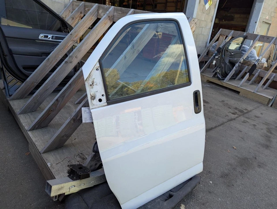 (LOCAL PICKUP ONLY) Driver Left Front Door Manual Fits 03-15 EXPRESS 2500 VAN 79 Foto 2 de 4