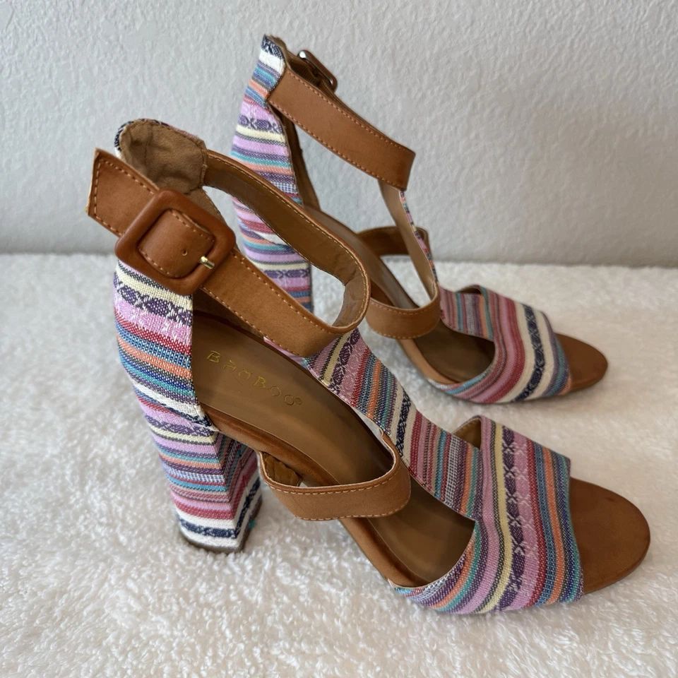 Sandalia de tacón alto a rayas coloridas con puntera abierta de bambú para mujer talla 8,5 Foto 3 de 4