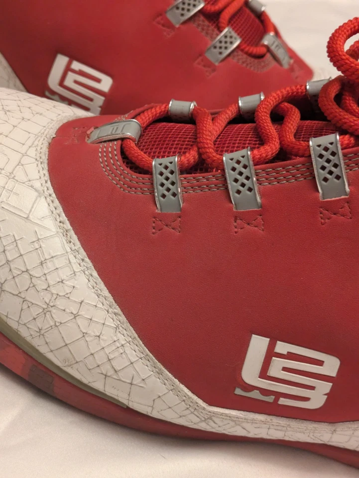 勒布朗·詹姆斯 Nike Zoom Soldier II 款式 319407-661,红色和白色,美国 14 码 — 第 2/4 张图片