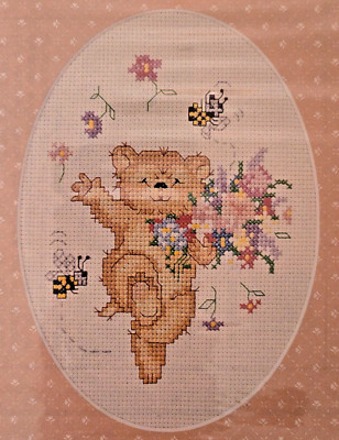 Weekenders Counted Cross Stitch ''Bee Cause'' # 02757 Oval 5'' X 7'' *Read