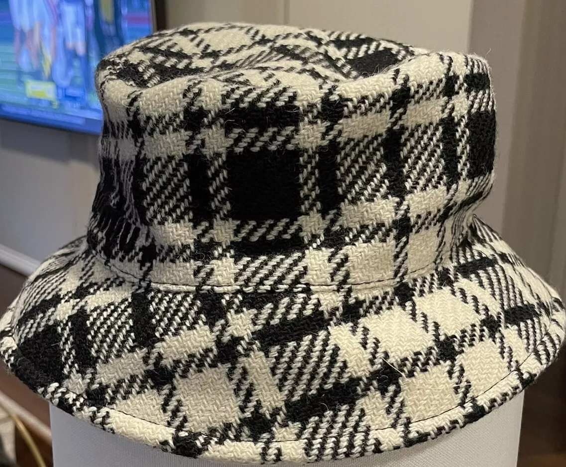 New Authentic Miu Miu Bucket Hat Wool Blend Black And White Plaid