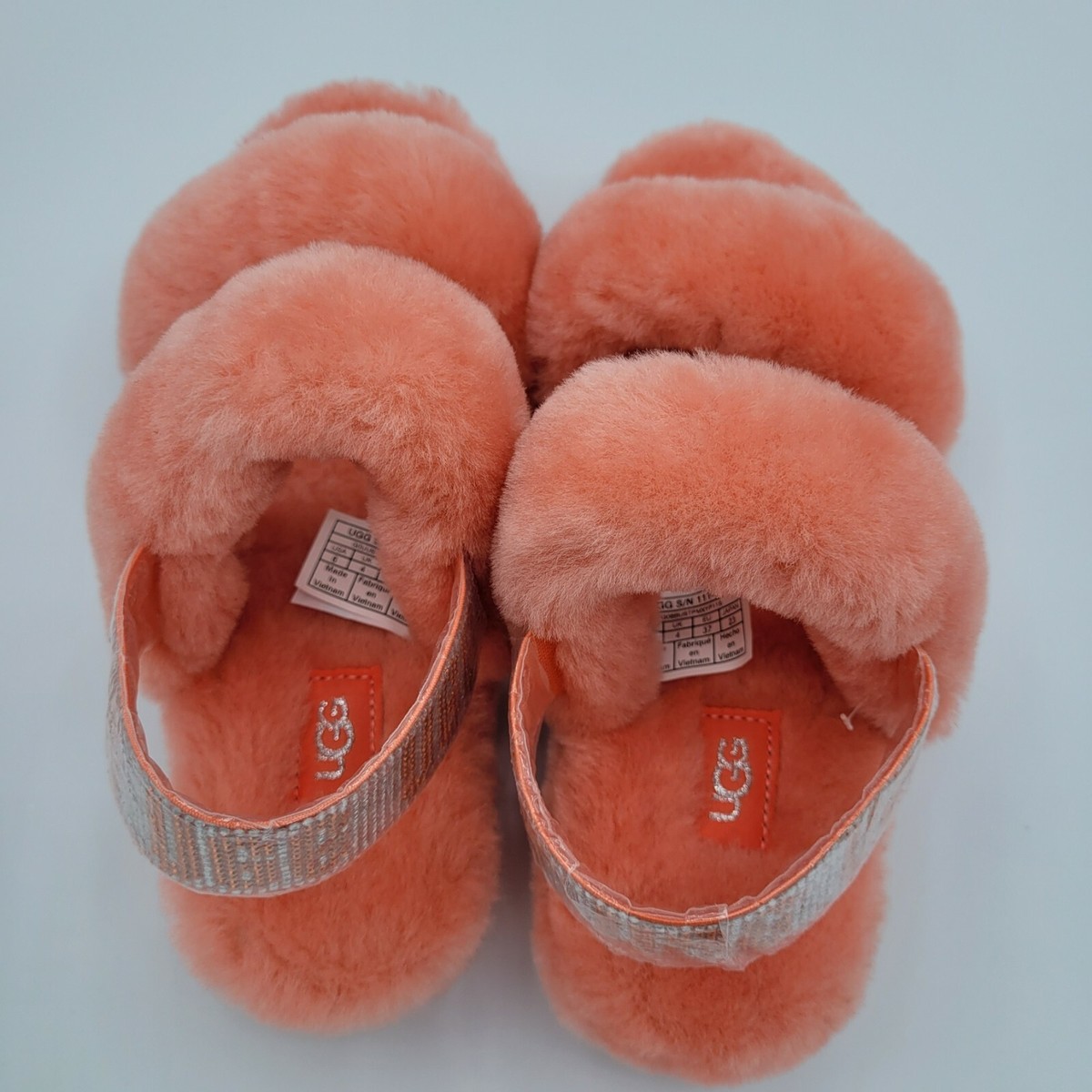 UGG ピンク耳あて OS/TU 楽天市場】UGG アグ イヤーマフ W EMBROIDERED LOGO EARMUFF