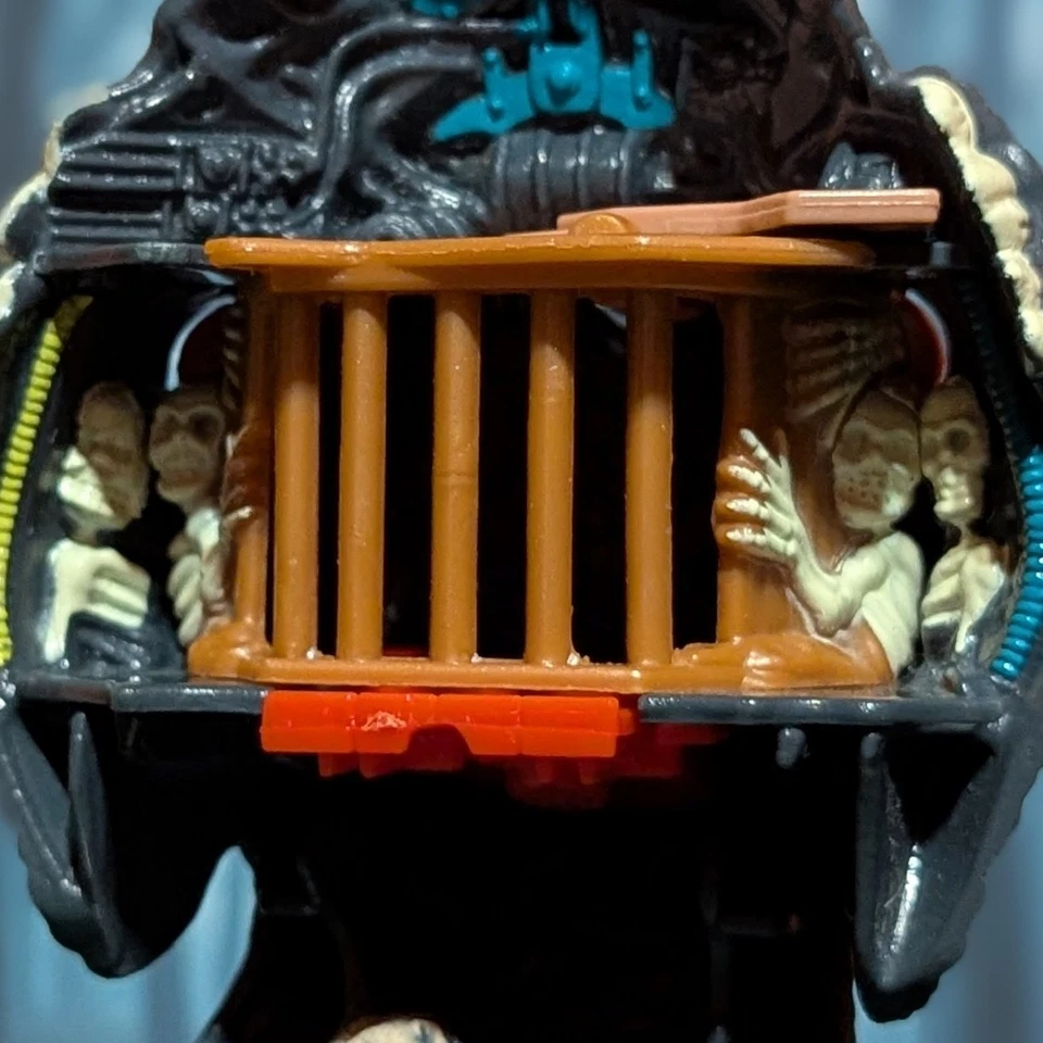 MIGHTY MAX (Bluebird, 1994) Vintage RATTUS Doom Zone SOMENTE CONCHA Autêntico - Imagem 3 de 4