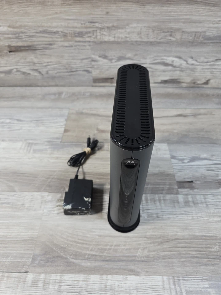 Motorola MG7540 Cable Modem plus AC1600 Router Tested - Image 2 of 4