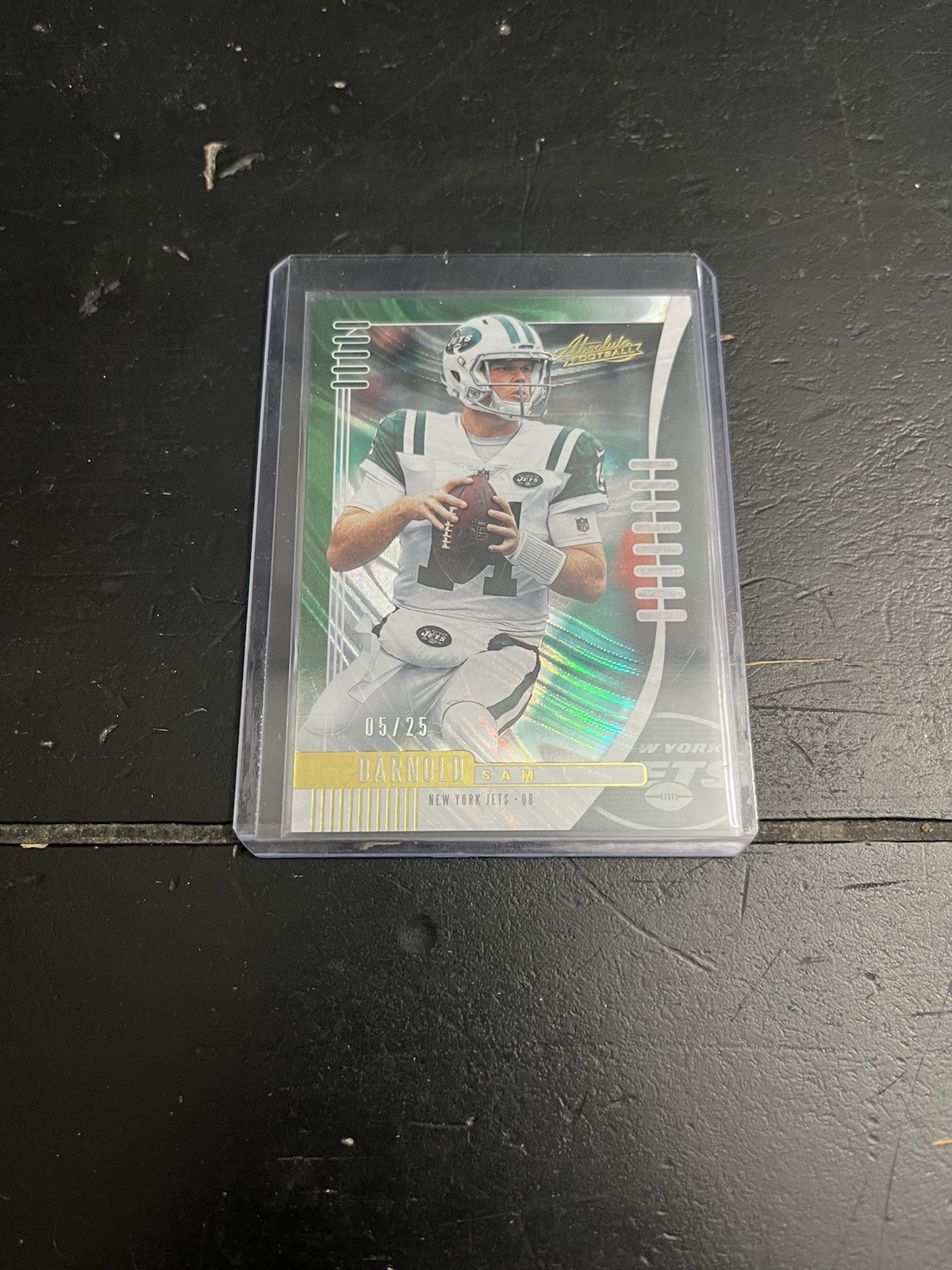 2019 Panini Absolute - Sam Darnold #10 Spectrum /25