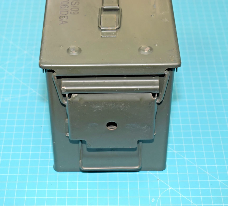 caisse de munitions militaire M2A1 hermétique dimension 31x15.5x19cm d'occasion - Photo 4/4