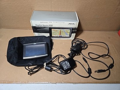 Magellan Maestro 4040 Automotive w/Box and Accessories Bundle