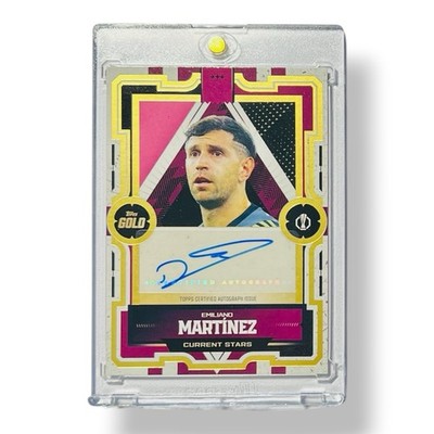 Emiliano Martinez Auto Topps UCC Gold 2025/26 Aston Villa Autograph No PSA
