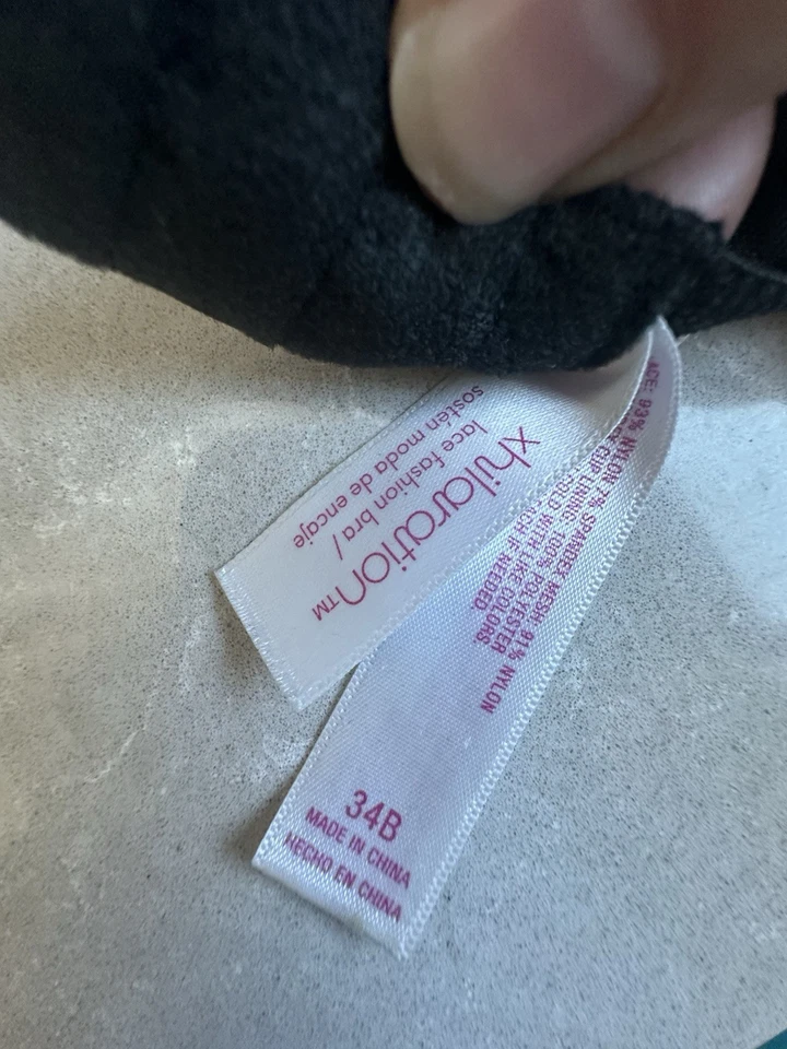 Juego de dos sujetadores - talla 34B - púrpura oscuro y negro Foto 2 de 4