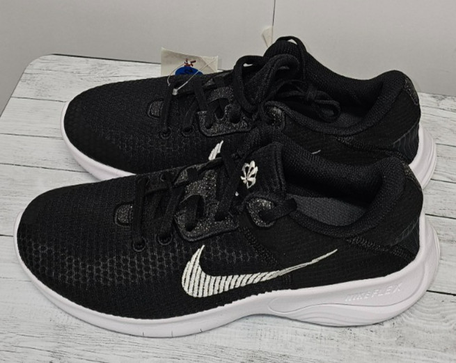 NIKE Experience Run 11 Women's Size 7.5 Black  White Running Shoes Sneakers NWT thumbnail 3