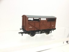 Bachmann 37-710B OO Gauge BR Cattle Van B893023