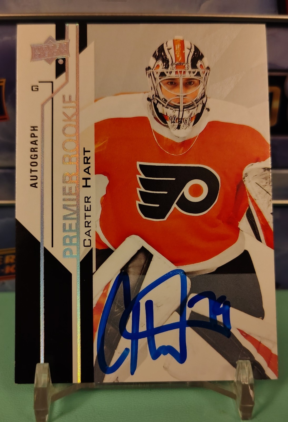 2018-19 Carter Hart Upper Deck Premier Rookie Auto #92 *Vegas