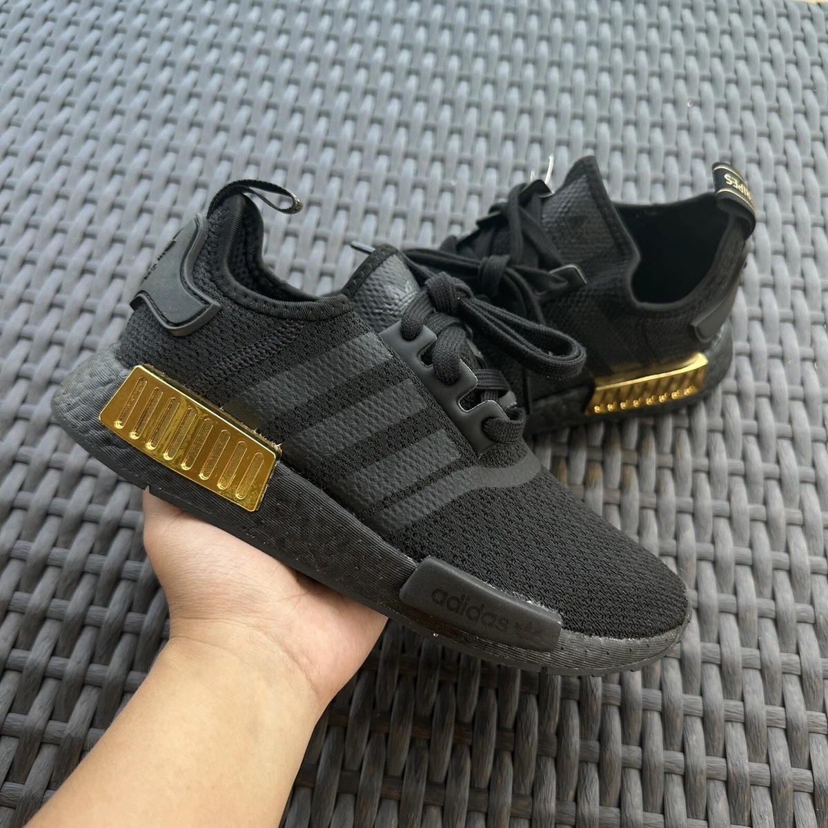 Las mejores ofertas en adidas NMD R1 Black Gold Metallic W | eBay