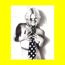 Drew Barrymore - 8 x 10 Photo Printed at a Lab