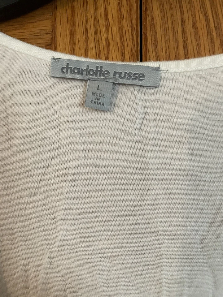 CAMISA SIN MANGAS CHARLOTTE RUSSE TALLA GRANDE LENTEJUELAS Foto 4 de 4