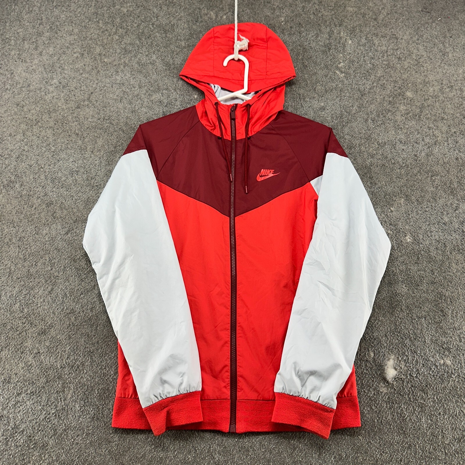 SACAI X NIKE Giacca Nike uomo XS arancione bianca full zip foderata in rete Swoosh Windrunner con cappuccio