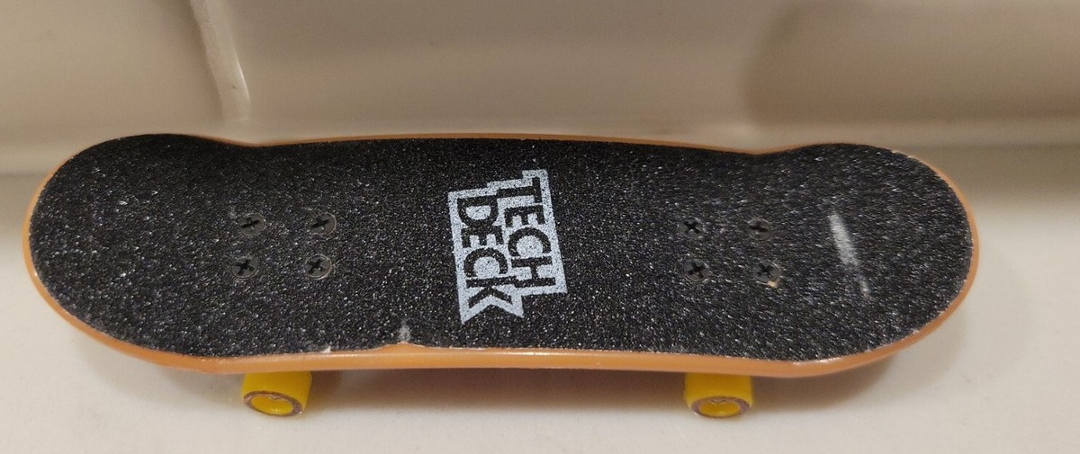 Vintage Rare Tech Deck Fingerboard ~ Baker Skateboards