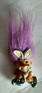 EASTER WACKY WABBIT MAGNET 2/" Russ Troll Doll NEW WITH RUSS STICKER