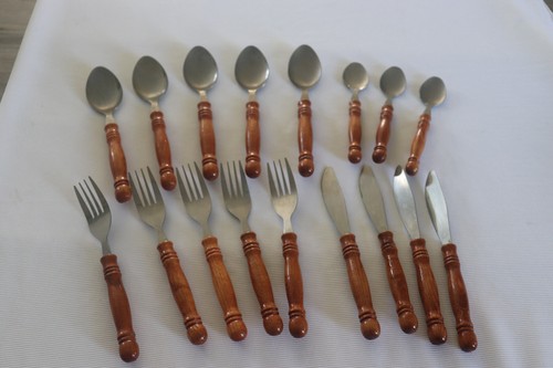 Lot De Couteaux Vintage Rostfrei – Métal Et Bois – Voir Photo
