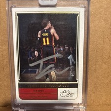 2021-22 Panini One And One Timeless Moments Trae Young On Card Auto Gold! 03/10