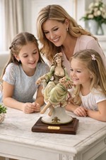 Giuseppe Armani “Lady on a Pedestal” Seated Porcelain Figurine – Florence, Italy